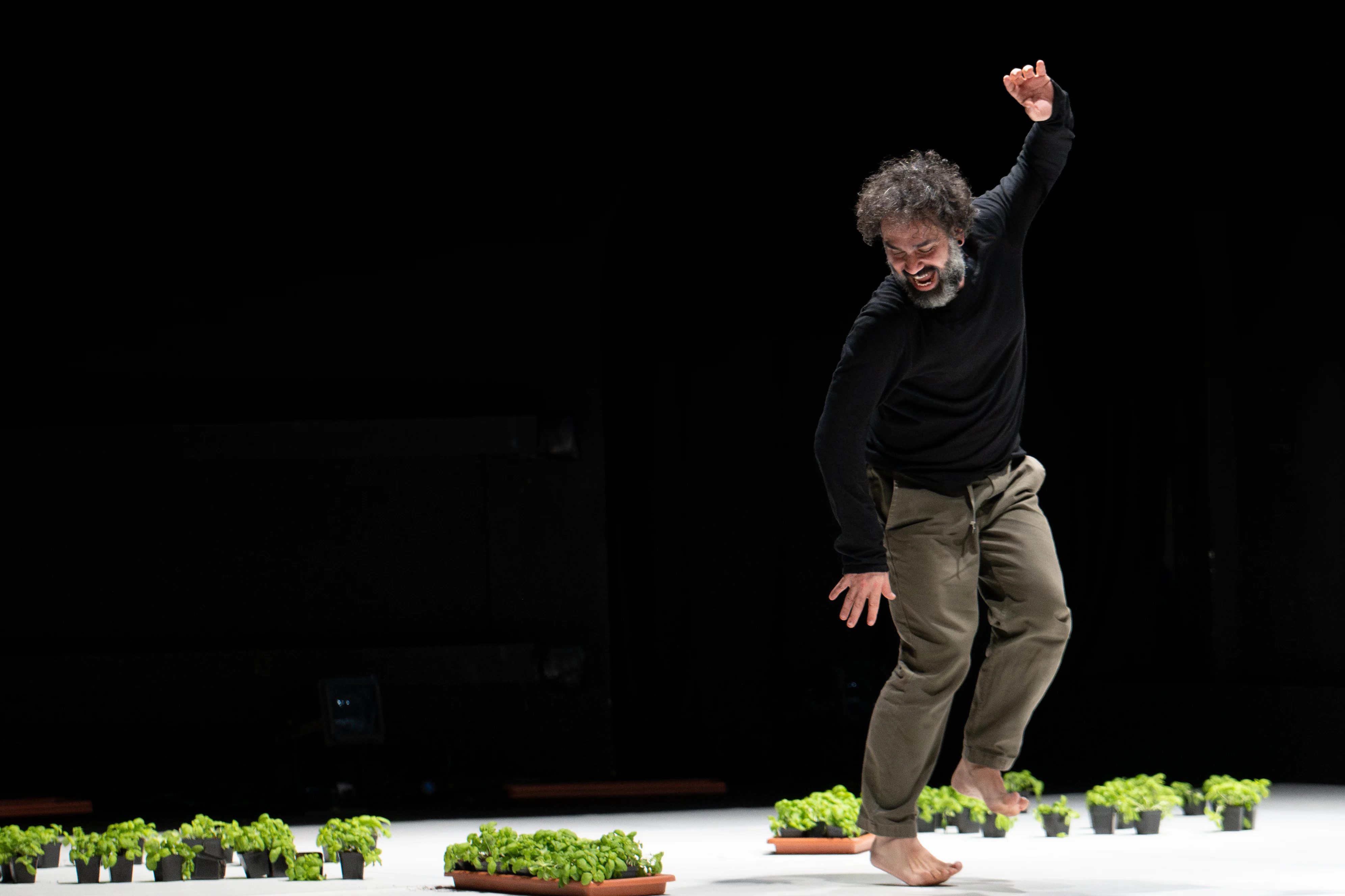 Cie Omar Rajeh & Maqamat: Dance is Not for Us