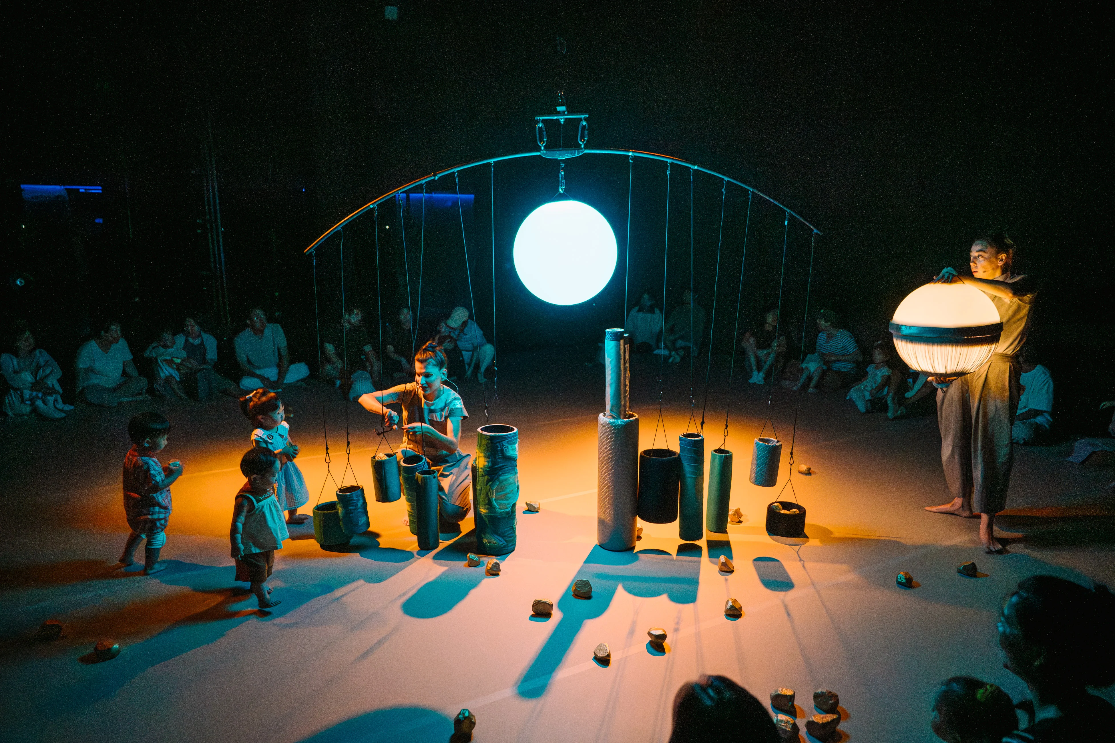 Engruna Teatre: Univers