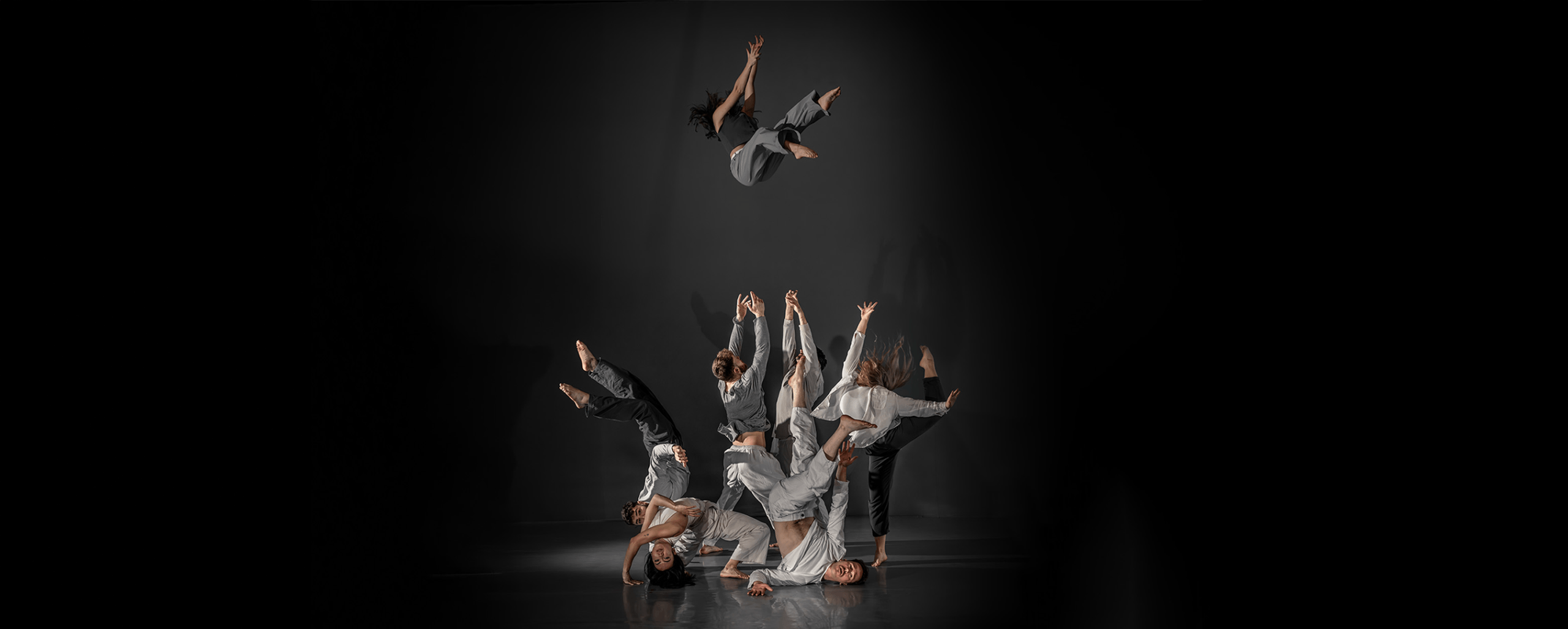 Motionhouse - Hidden