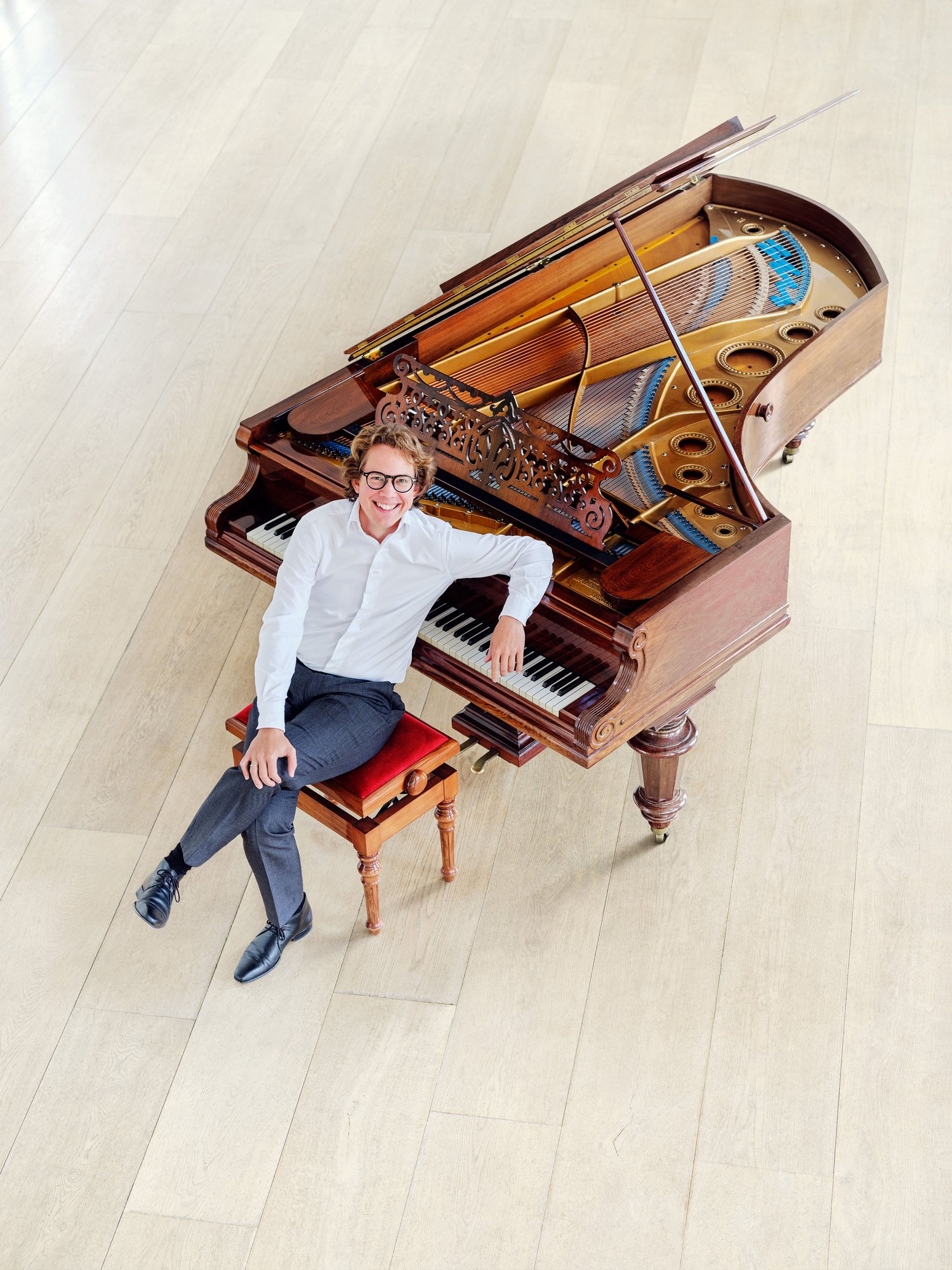 Hannes Minnaar piano