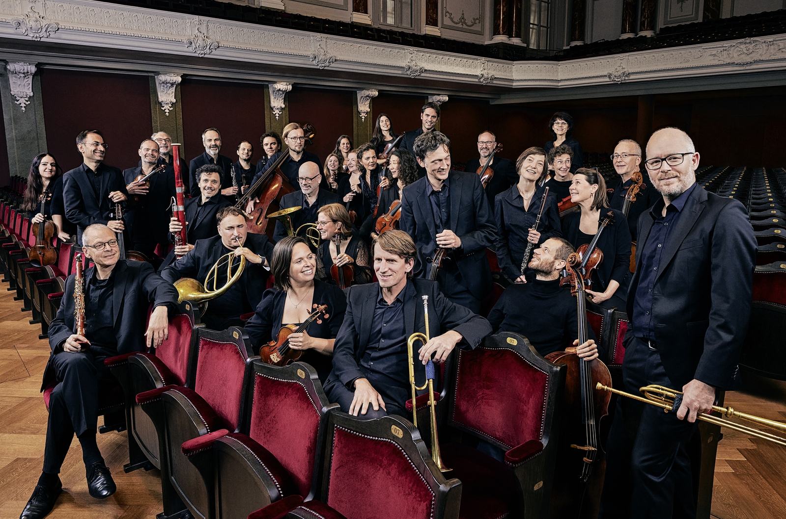 Basel Chamber Orchestra; Hugo Ticciati violin, leader ; Avi Avital mandolin