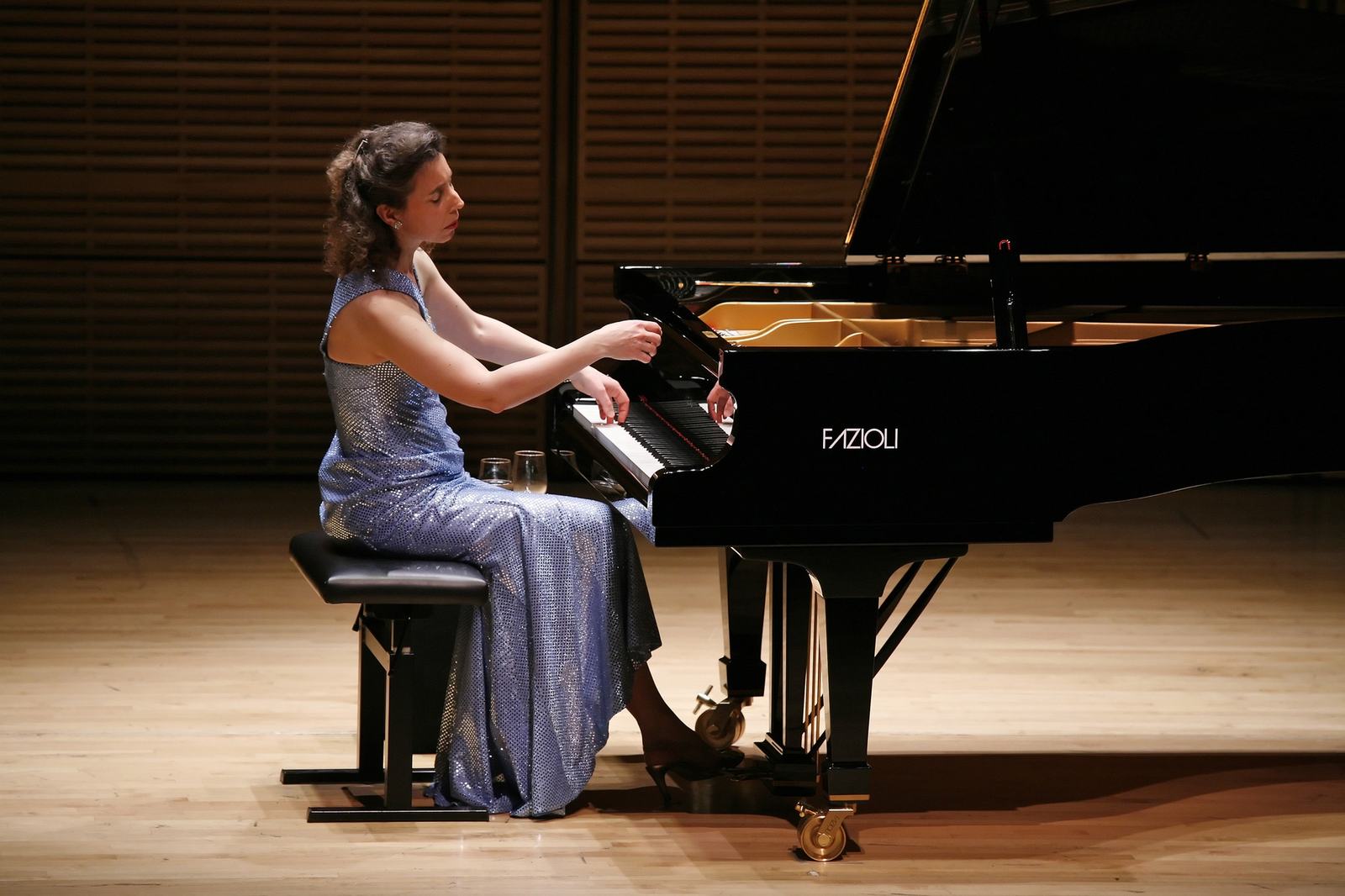 Angela Hewitt piano
