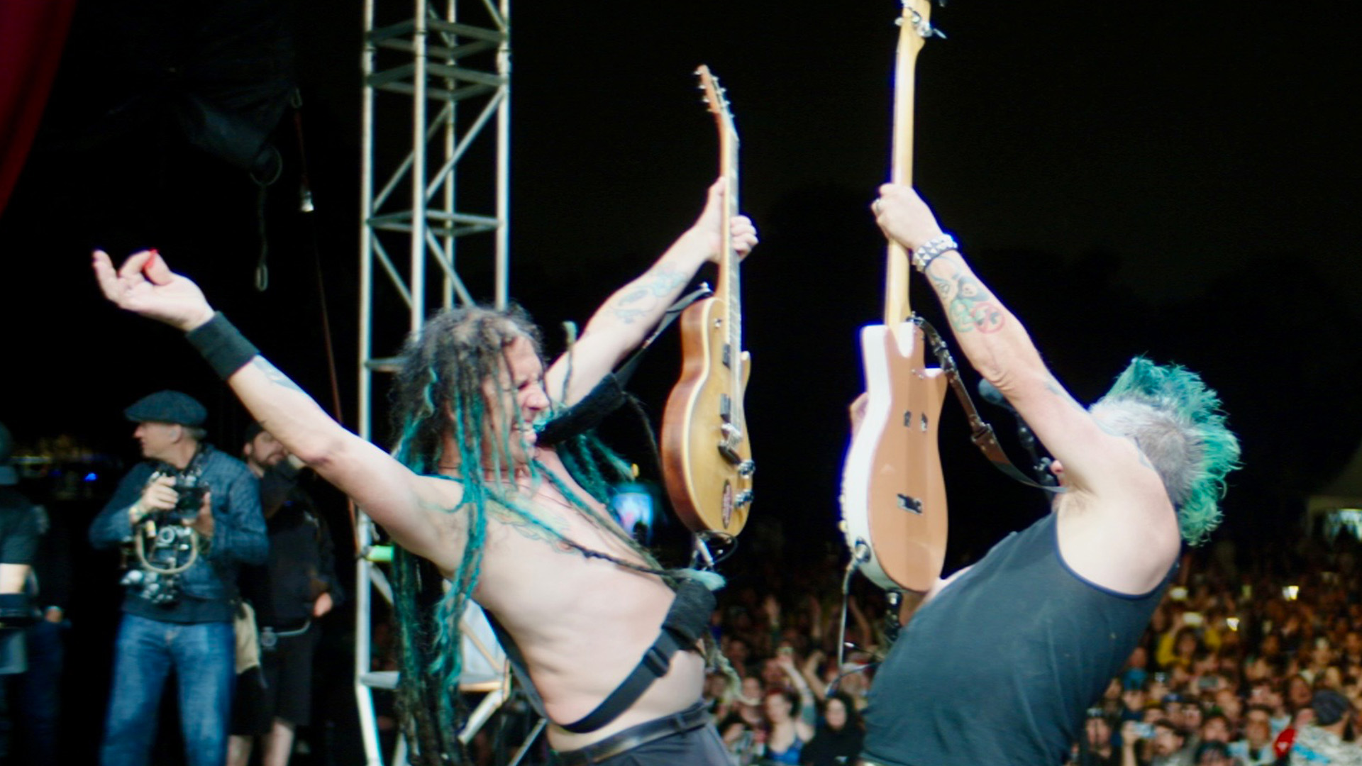 DOC'N ROLL: NOFX: 40 YEARS OF F*N’ UP!