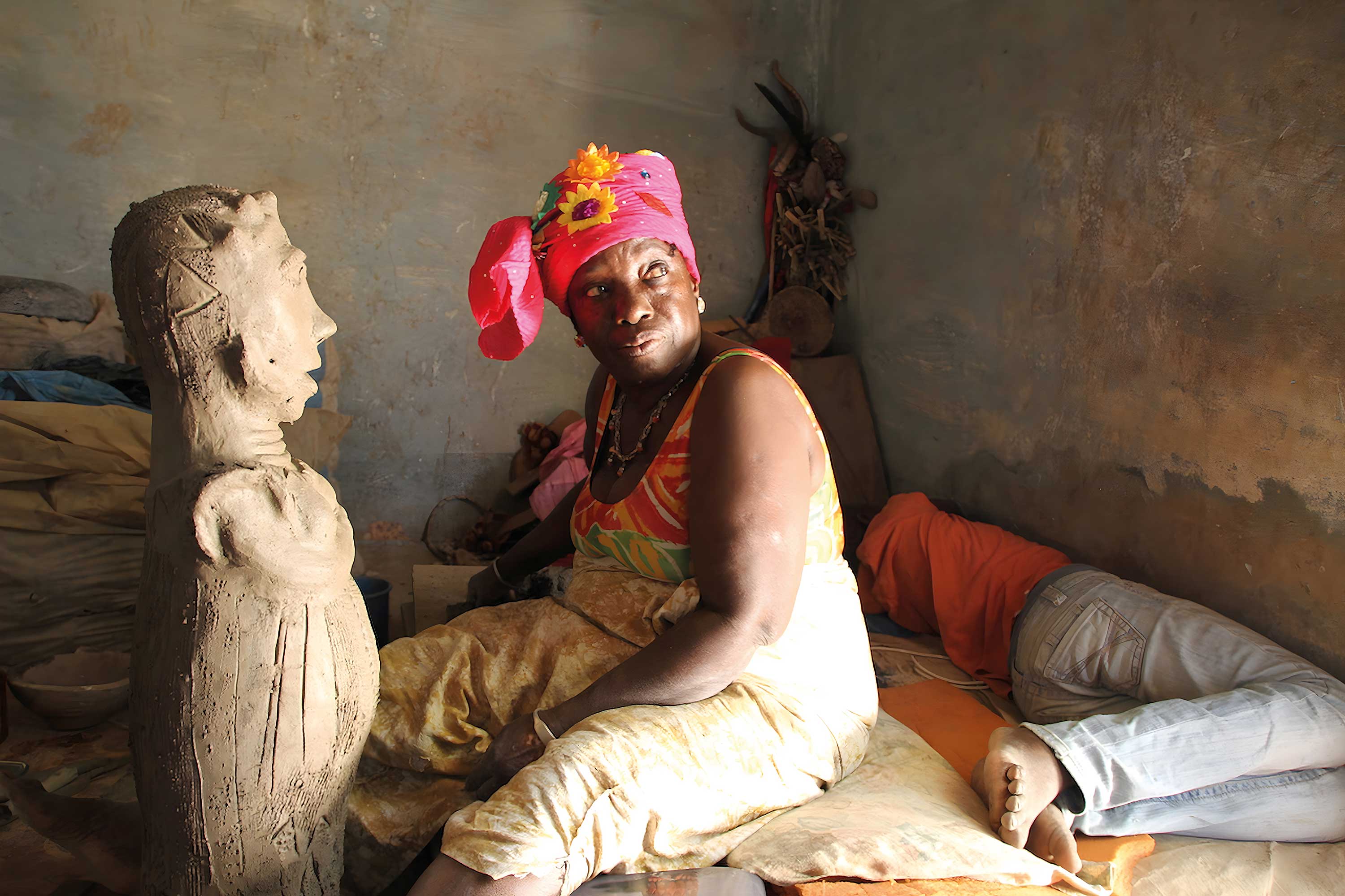 Seyni Awa Camara: Magician of Our Earth – The Gallery of Everything & Bac’ART