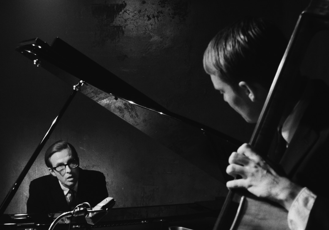 Everybody Digs Bill Evans