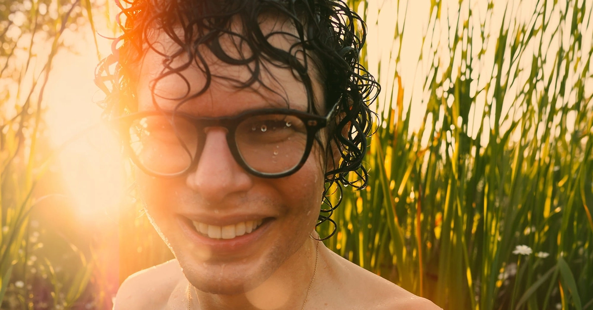 Simon Amstell: I Love It Here