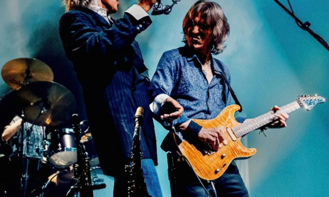 The Dire Straits Experience