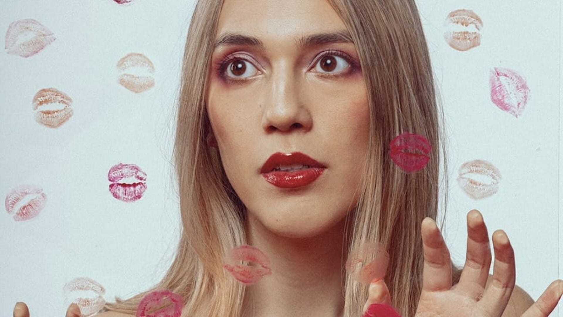 Alex Franklin: Kiss Me x