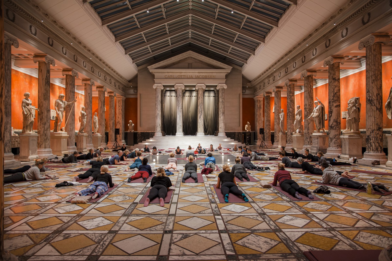 Yoga at Glyptoteket