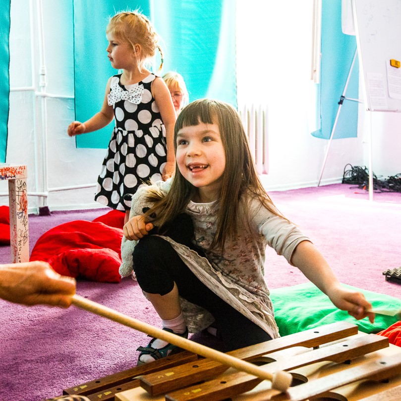 Smykofonia na Grochowskiej „Śpiewaj razem z nami”
