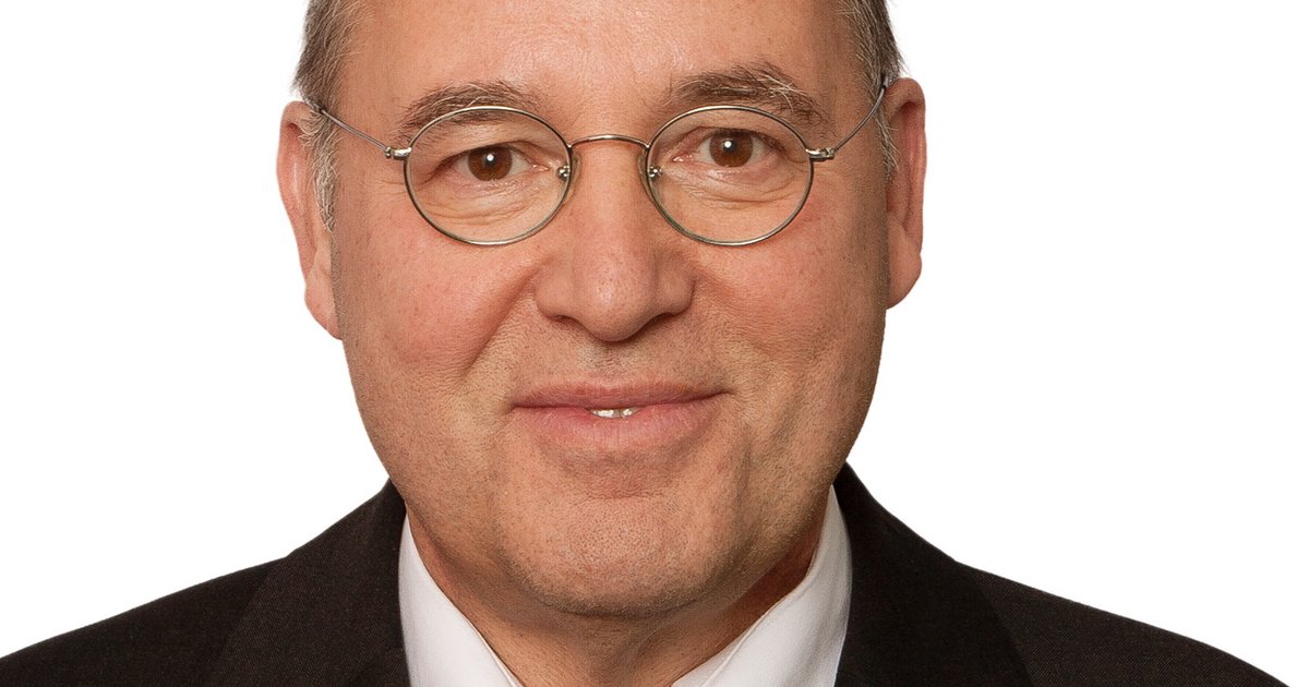 Discourse in the Philharmonic: Does democracy need religion?