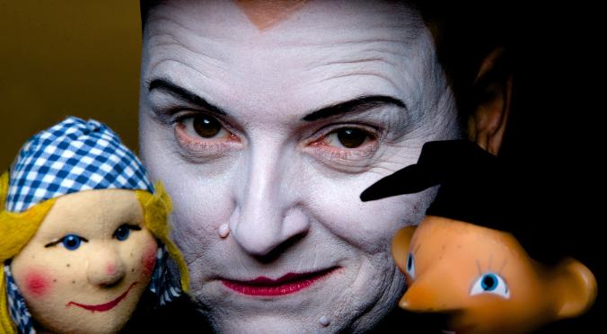 Bridge Markland: Faust in the Box