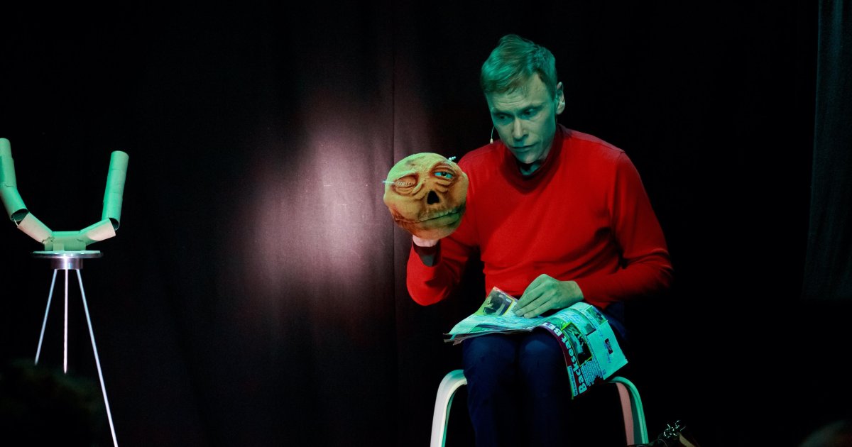 Hendrik Quast: Spill Your Guts: Waiting Room Visions