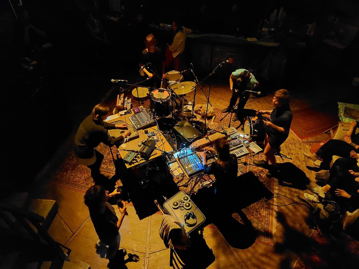 Acephalic Headspace pres. ladr ache + Lésions Graves Sextet plays Julius Eastman