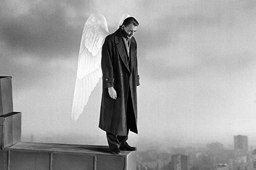 The sky over Berlin (English Subtitles)