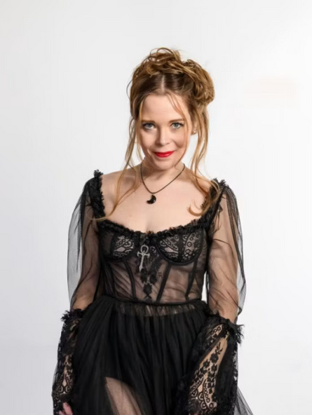 Juliette Burton: Villain Era
