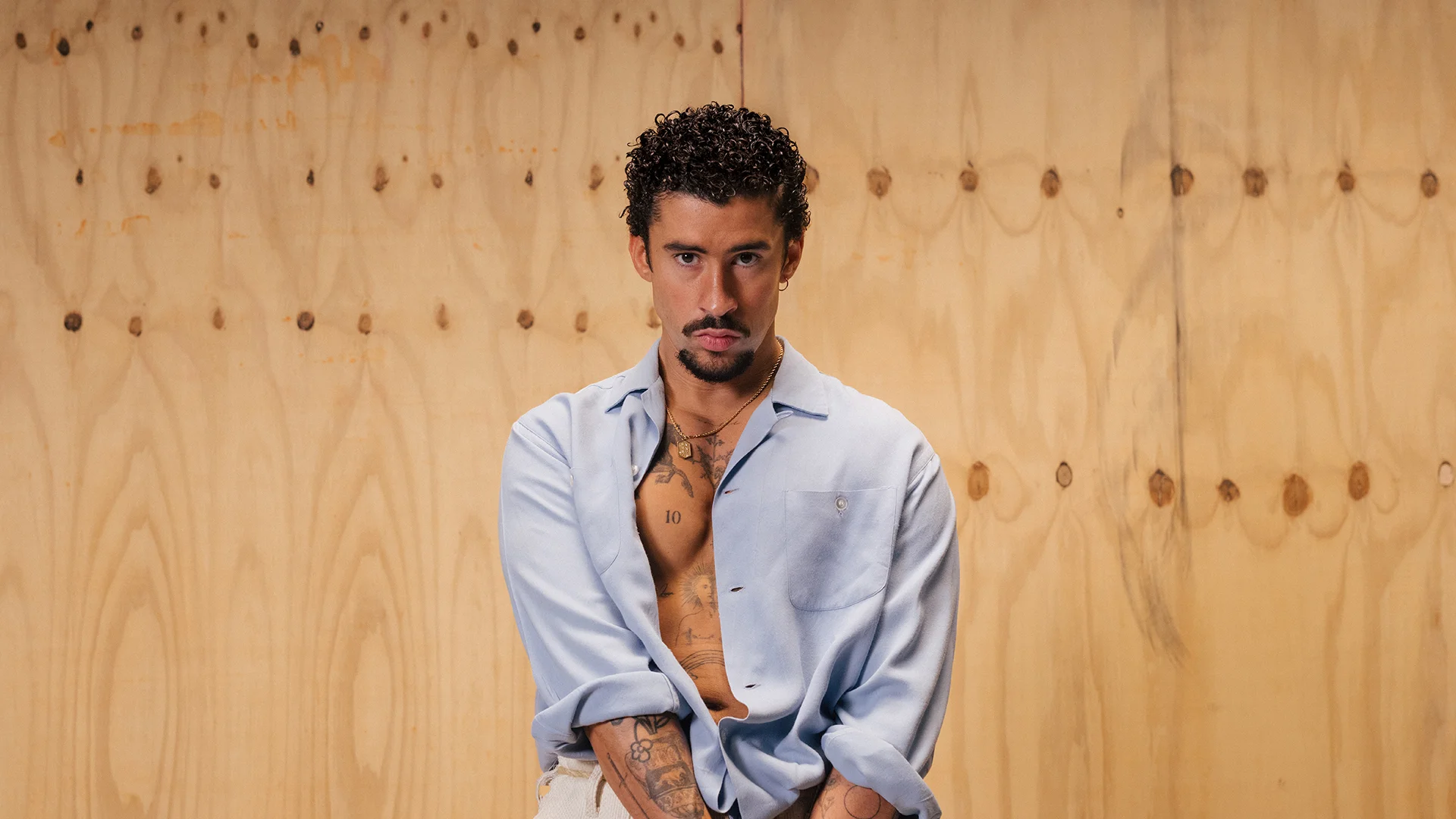 Bad Bunny - DeBÍ TiRAR MáS FOToS World Tour