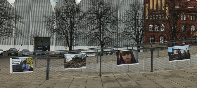 Zamrożone. Życie dzieci na linii frontu