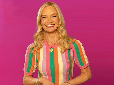 Donna Ashworth: The Art of Being Easily Pleased