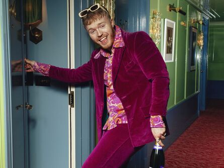 Finlay Christie: Champagne Casanova