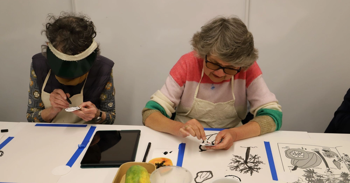 Art workshops for people who are blind and partially sighted