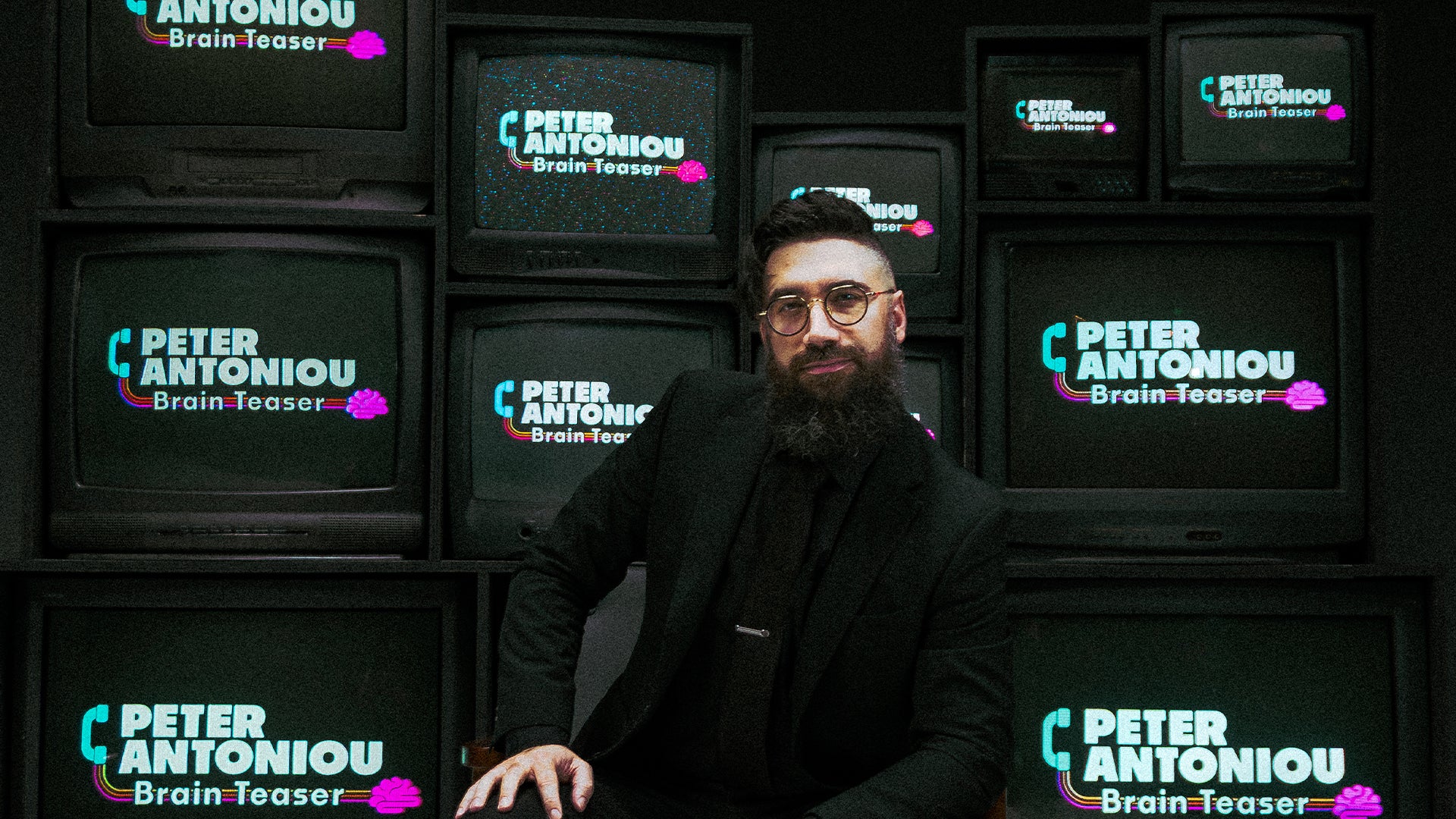 Peter Antoniou: Pretty Psychic Tour