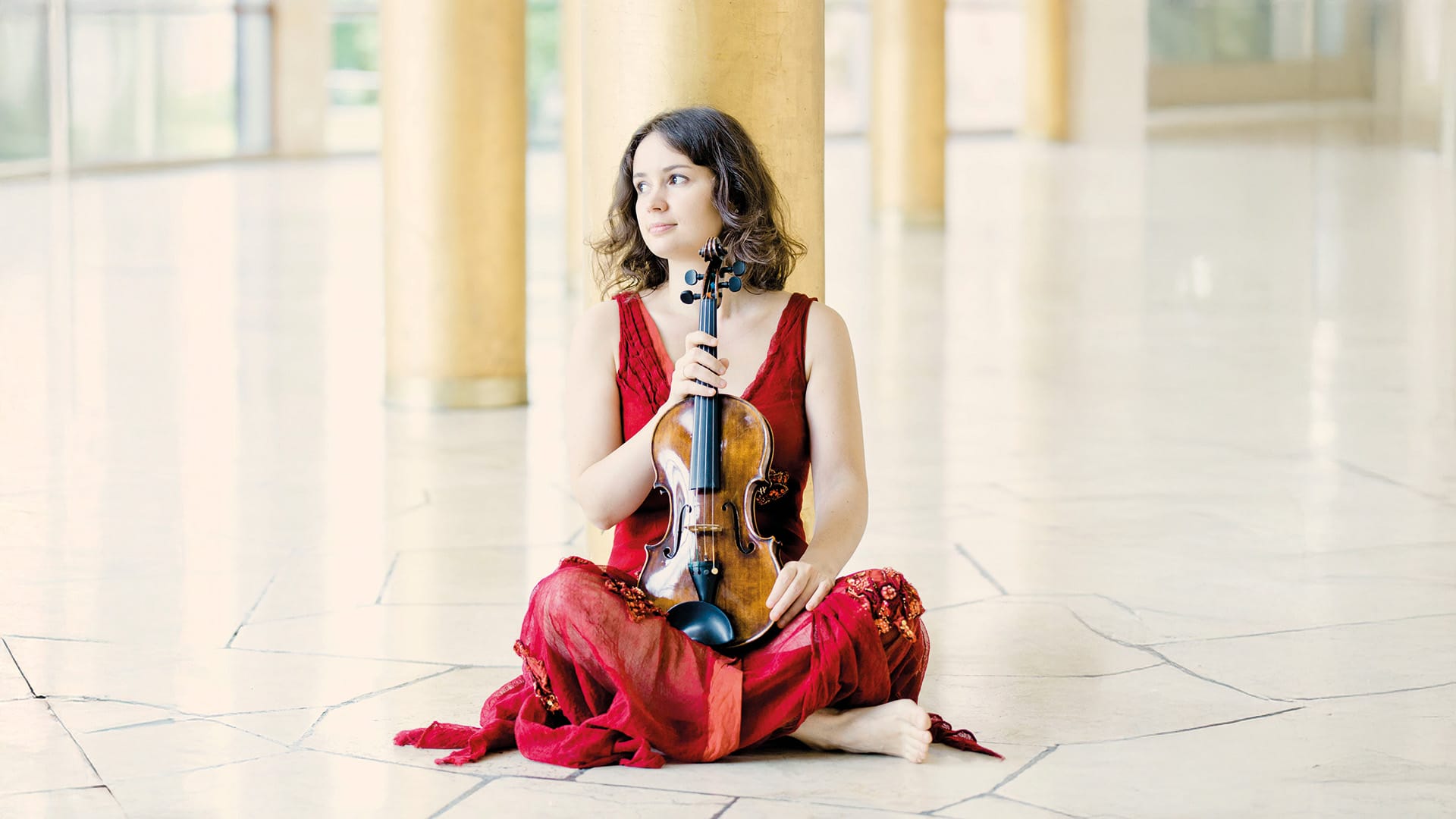 Patricia Kopatchinskaja plays Shostakovich