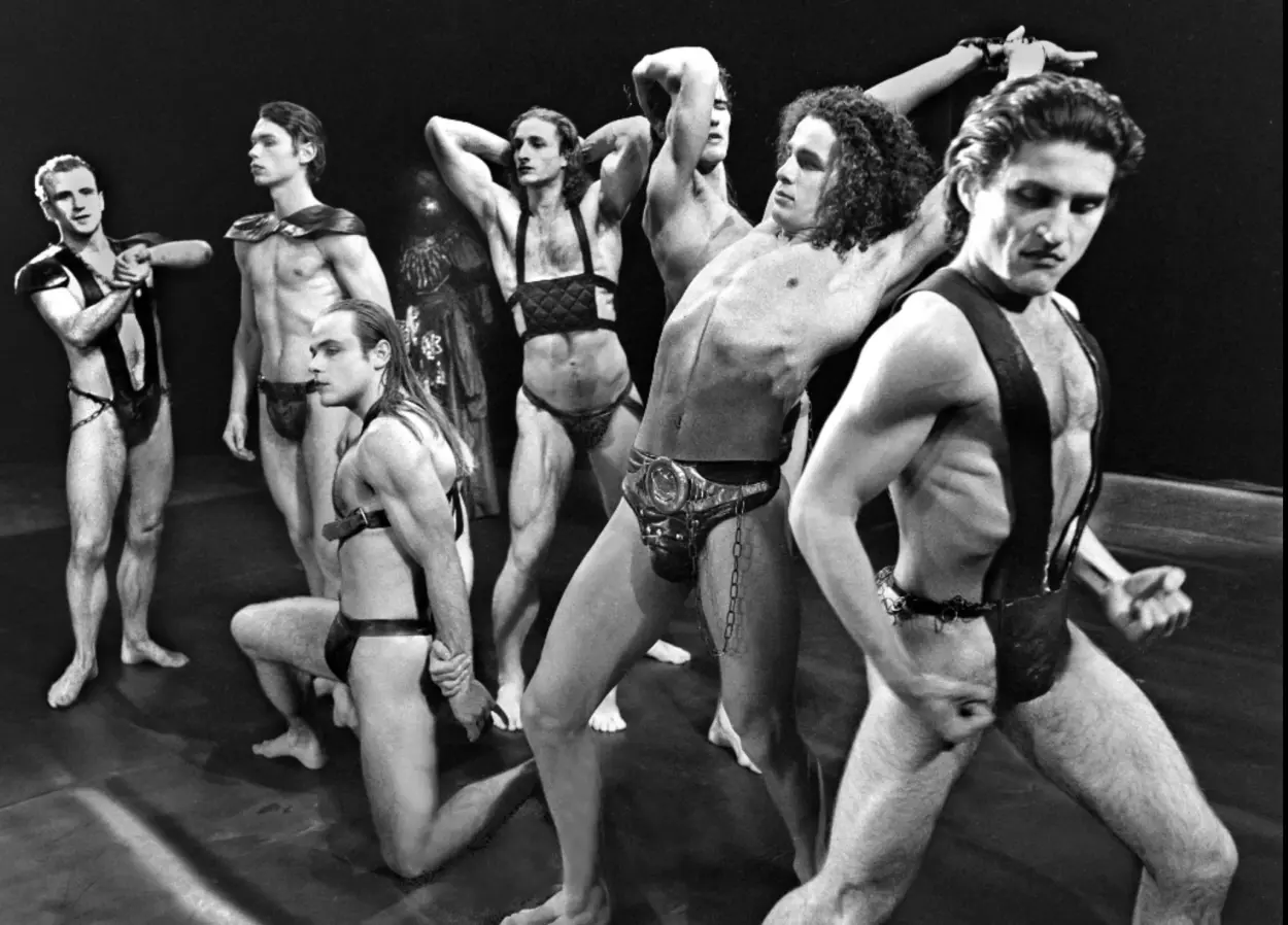 Kink couture – kultura fetyszowa w modzie i sztuce