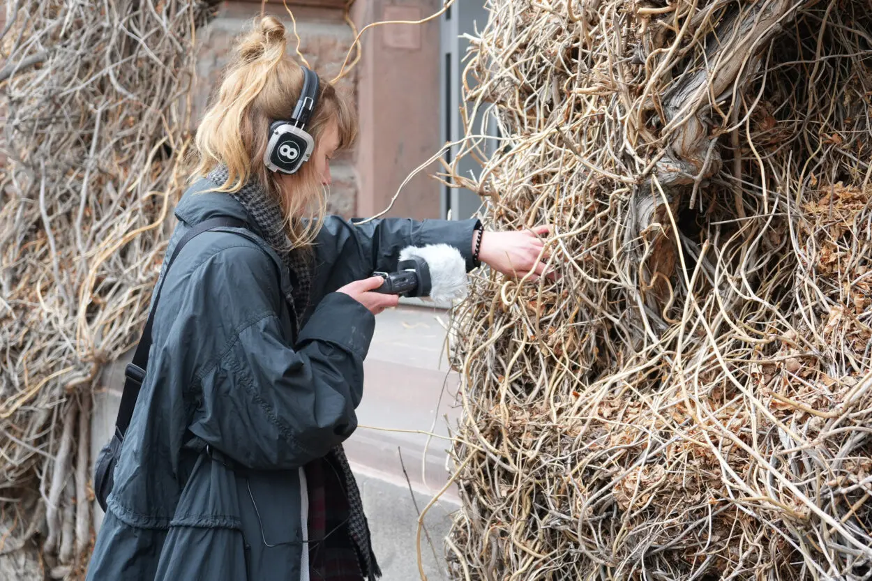 Reducing listening