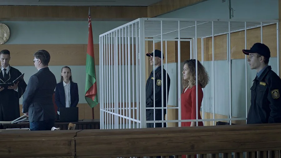 Pod szarym niebem – Dyskusyjny Klub Filmowy “Zamek”