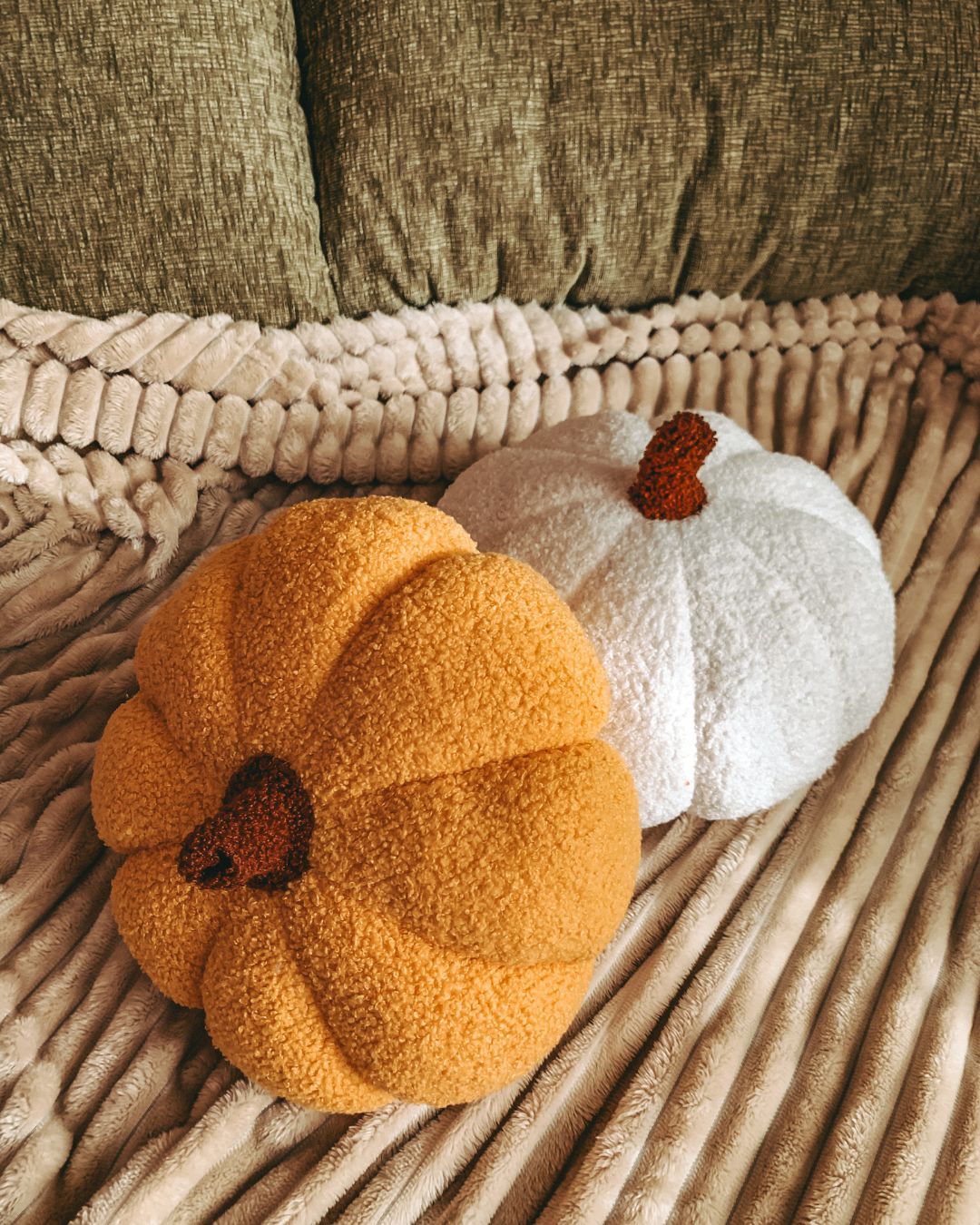 Family sewing workshop: pumpkin-shaped pillow
