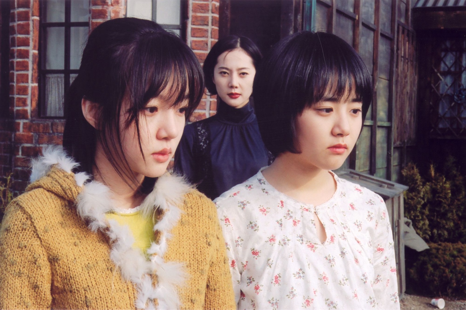 Halloweenowy pokaz: Opowieść o dwóch siostrach — [Janghwa, Hongryeon], reż. Jee-woon Kim, Korea Południowa 2003, 115'