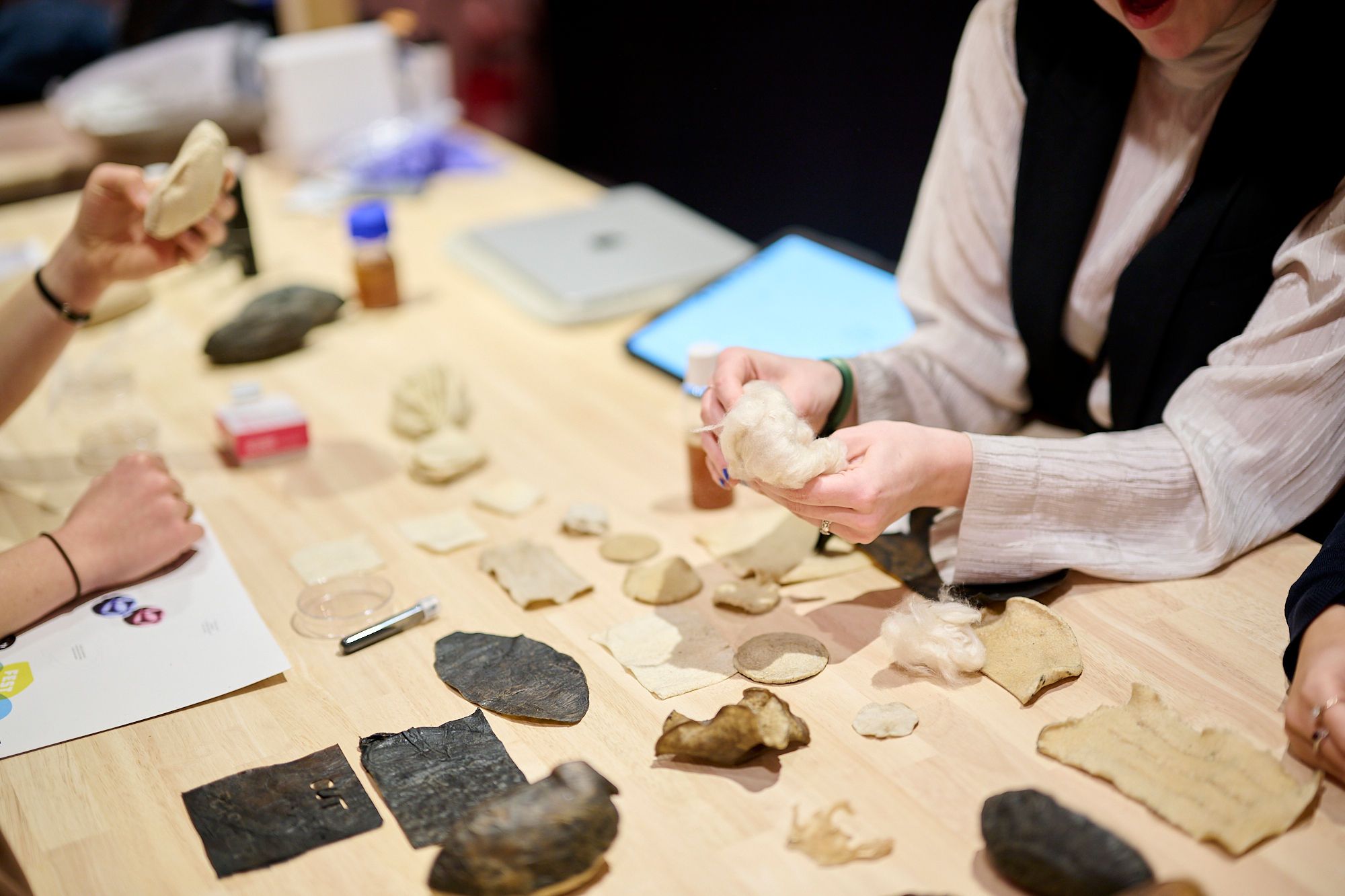 Upgrade Yourself Monthly: How to Grow Sustainable Materials Through Biodesign