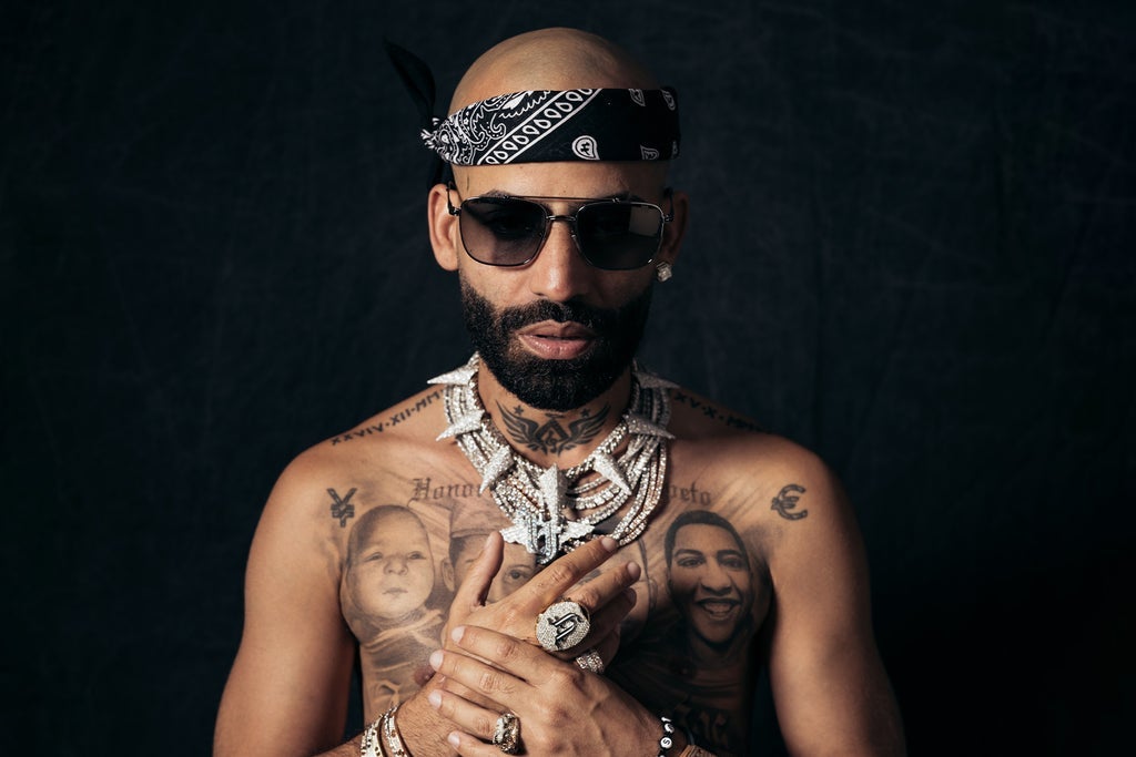 Arcángel - La 8va Maravilla World Tour 20 Aniversario