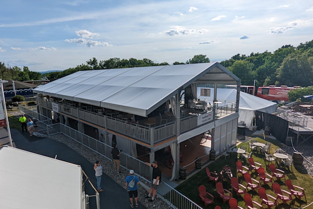 The KeyBank Headliner Lounge - Zach Top