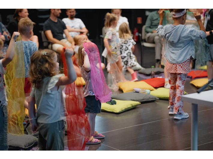 Active singing. Music lessons for children from 3 to 6 years