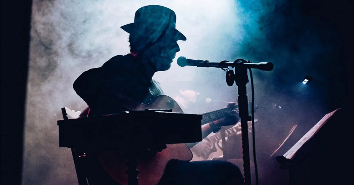 COHEN IN THE THEATER — concert