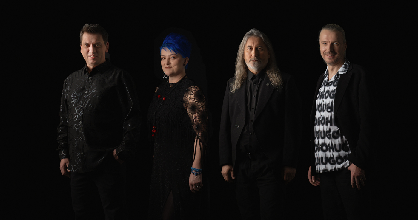 “My Borderlands” Jan Kondrak with the band