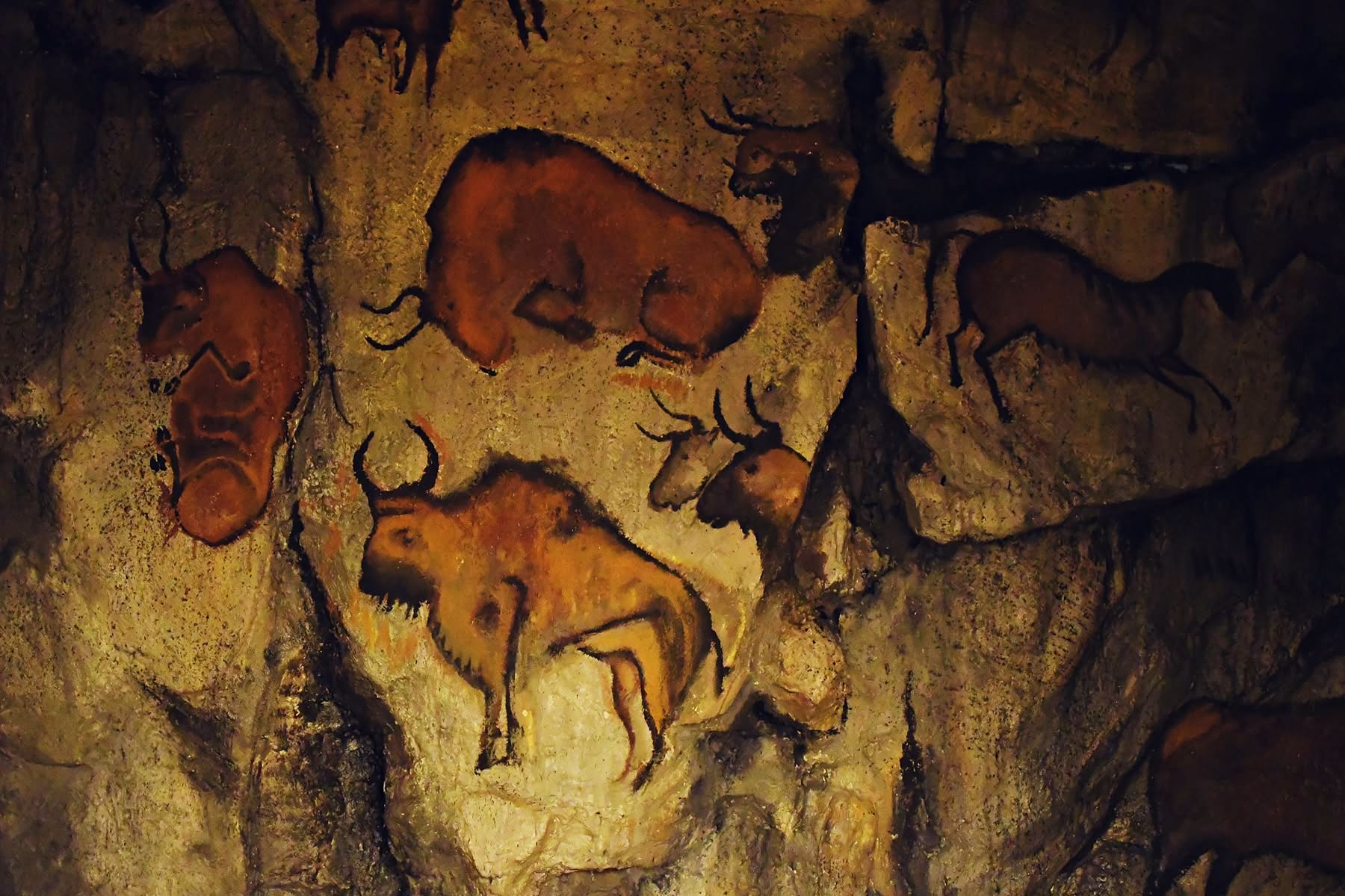 “Paint yourself a cave” — workshop for children