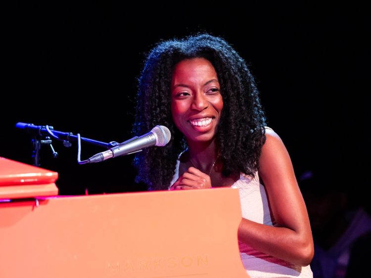 Roella Oloro Trio