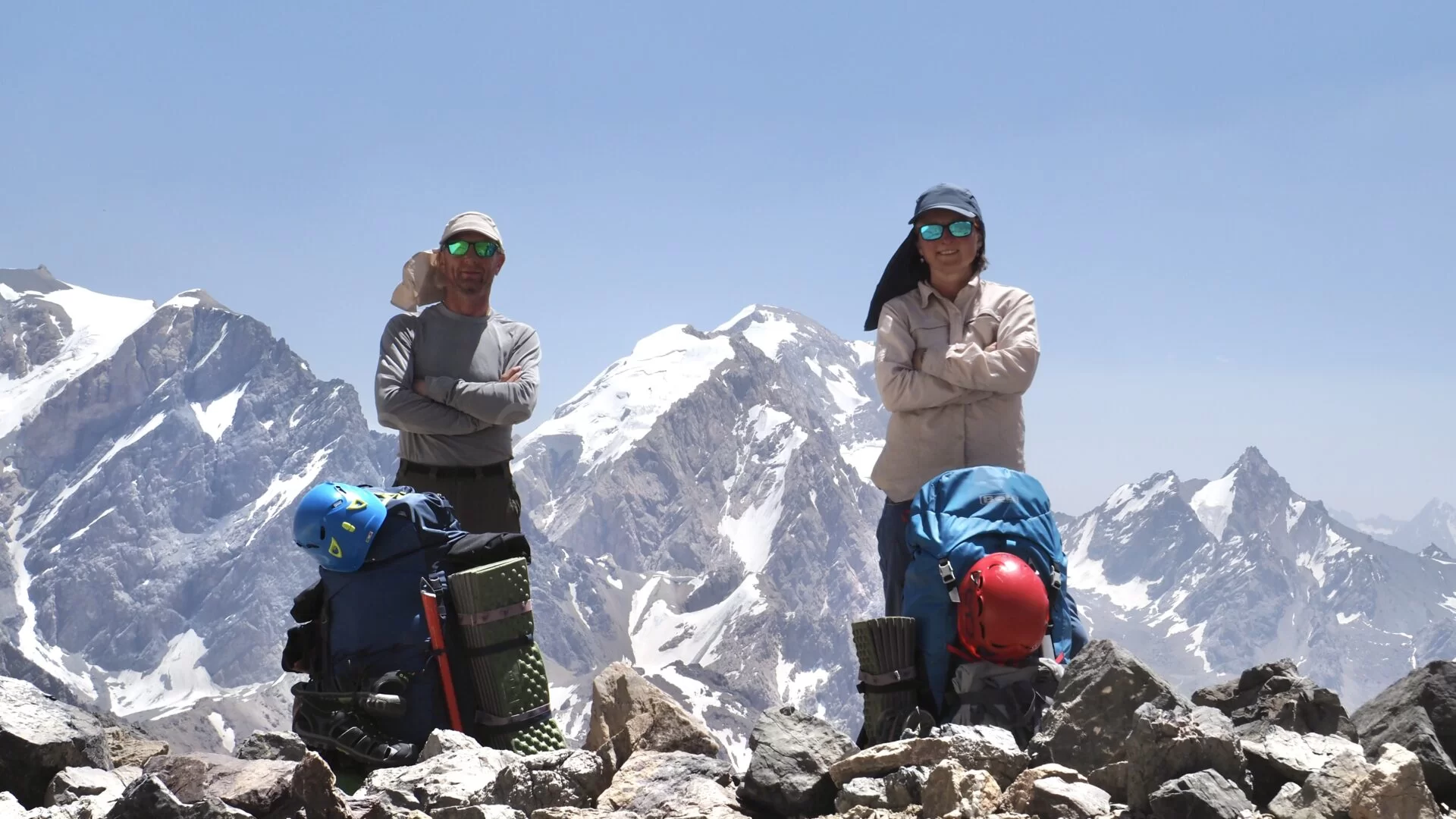Traveller's Club “Without Passport” — Joanna Tuszyńska and Rafał Pocztowy