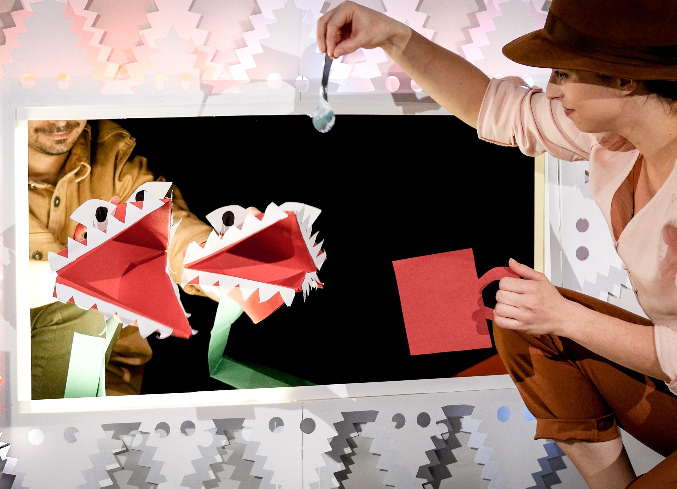 Figurki Theatre — scissors, paper and shadows will take over the stage... and small spectators
