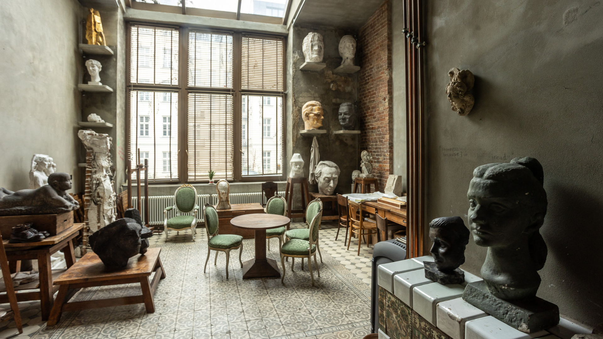 Guided tour of Karol Tchorek's Studio | II Festival of Historical Laboratories