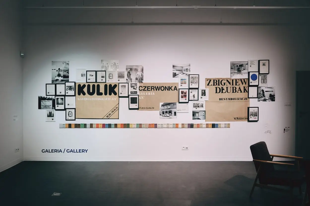 Curatorial guided tour of the exhibition — REGISTRATION. Leszek Brogowski and gallery gn 1978-81