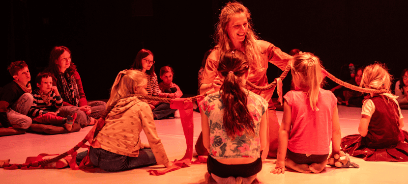 Dancing families: “U-families” — a performance for families with children