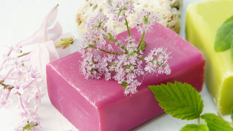 WORKSHOPS FULL OF FRAGRANCES - Glycerin soaps