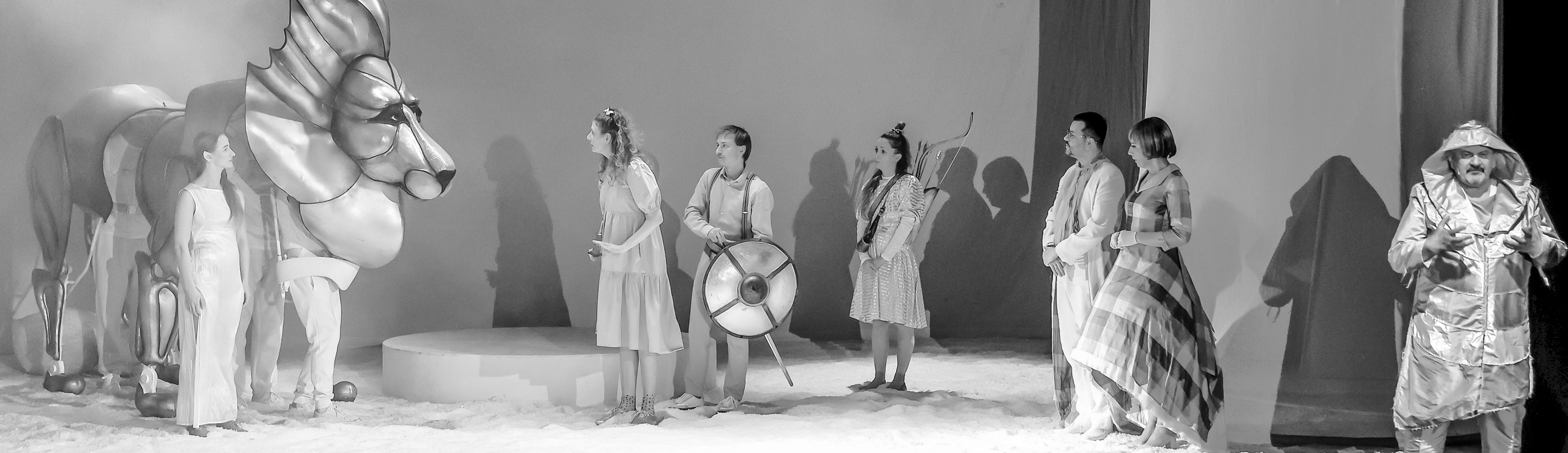 Tales of Narnia. The Lion, the Witch and the Old Wardrobe