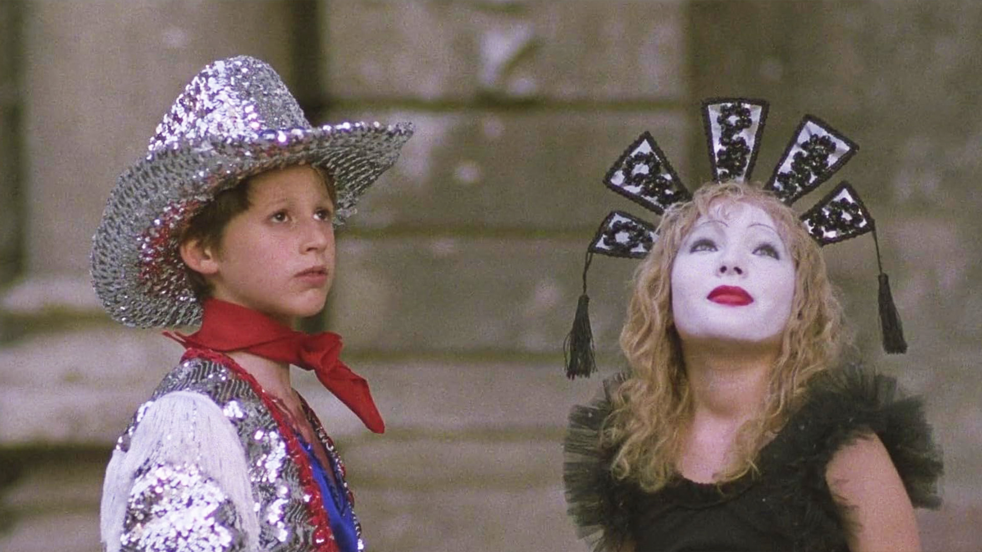 Pink Palace: SANTA SANGRE