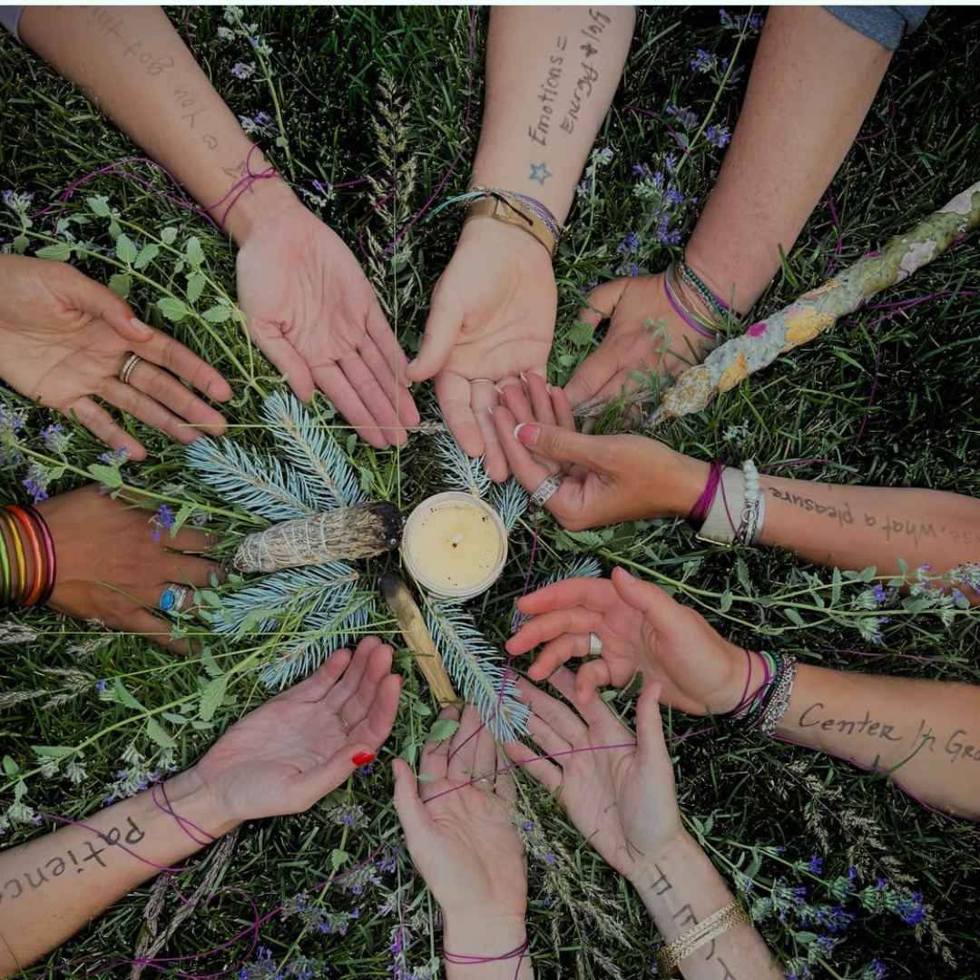 Sensitive space: psychological-empathic encounters in the form of a female circle.