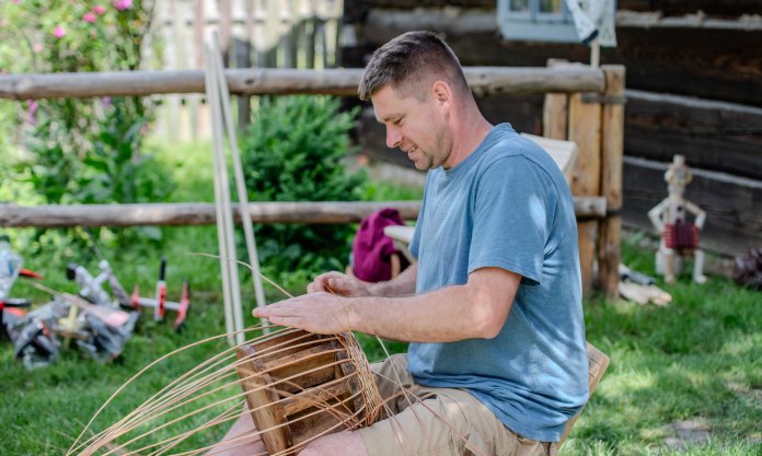 Wicker workshops